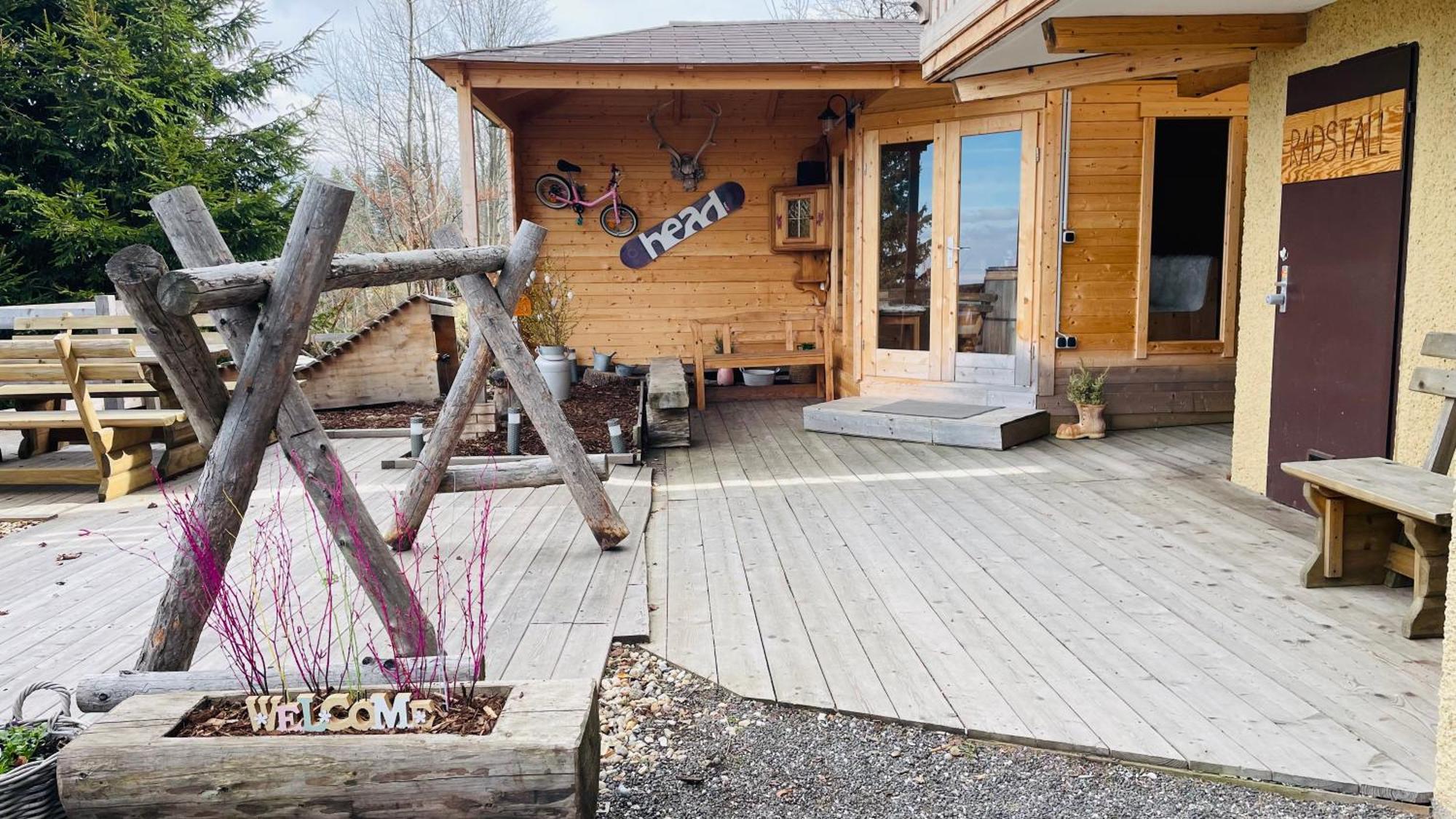 Weixl Schi&Bike Appartements-Bike In&Bike Out Neben Wexl Trails Bikepark Sankt Corona am Wechsel Esterno foto